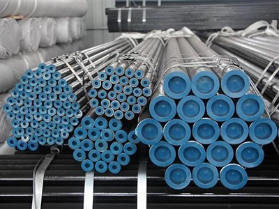 Hogyan befolyásolja az alapfém összetétele a hegesztett csövek minőségét?